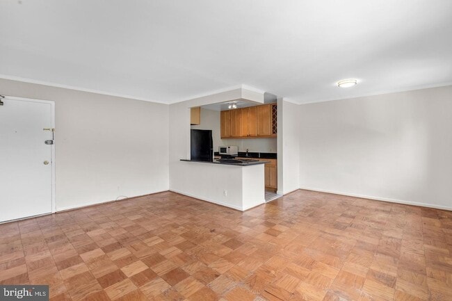 Photo - 4570 MacArthur Blvd NW Unit 107