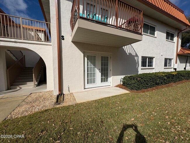 Building Photo - 2100 W Beach Dr Unit S102