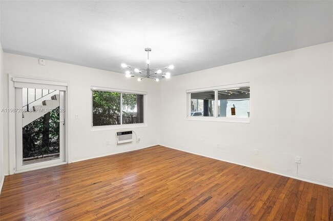 Photo - 428 Collins Ave Unidad 7