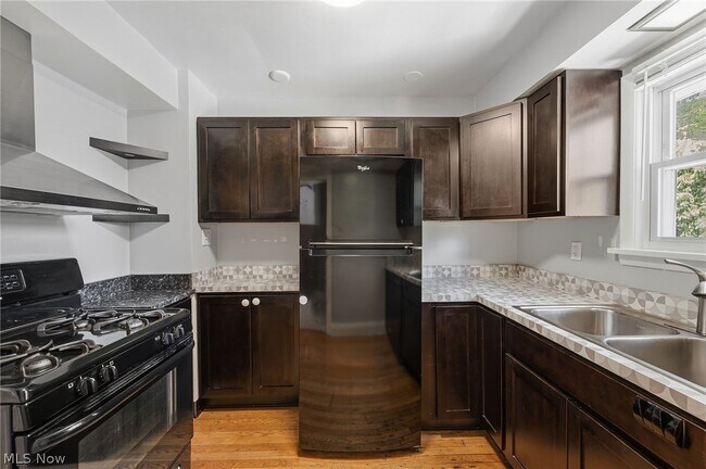 Photo - 2075 Coventry Rd Unit 2