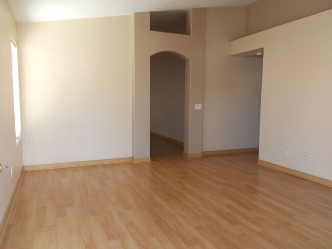 Photo - “Stunning 3-Bedroom Home with New Stainles...
