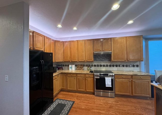 Photo - 1202 E 100th Pl