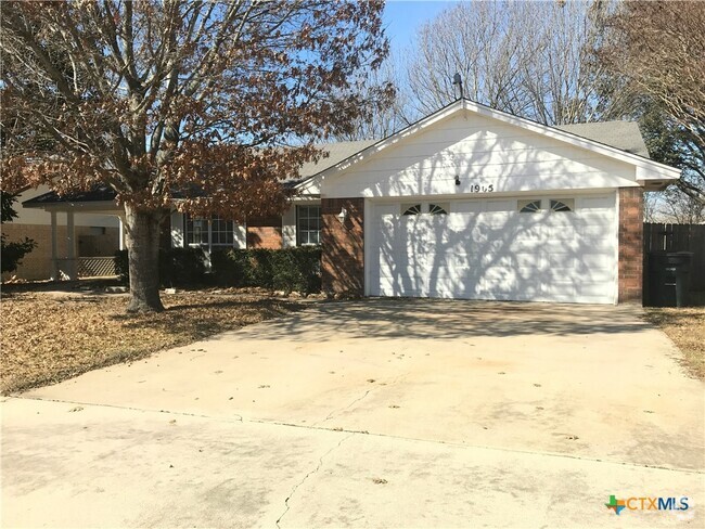 Building Photo - 1905 Cedarview Dr Rental