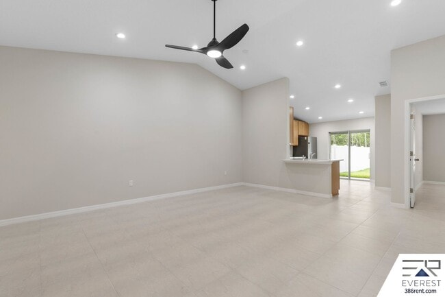 Photo - Brand New, fully fenced on a quiet cul-de-sac