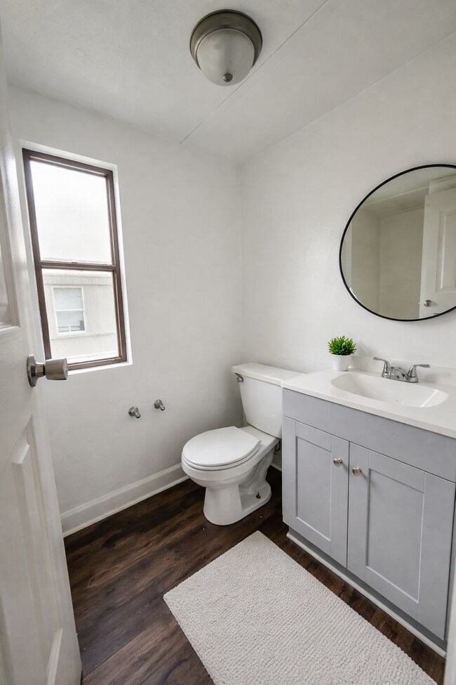 Photo - 412 McElhaney Rd