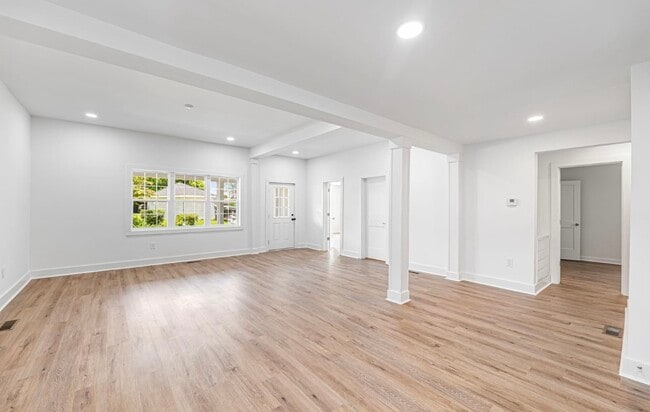 Sala de estar y cocina (2) - Compartidas - 20 Lyncrest St