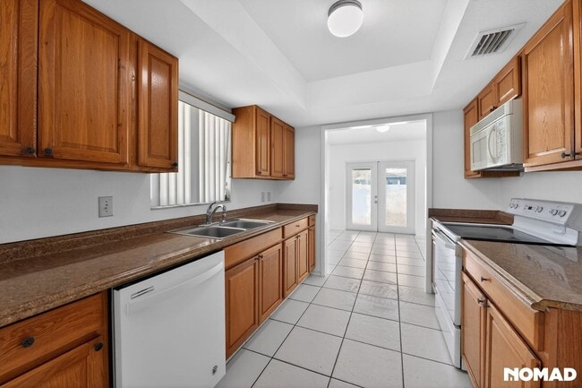 Photo - 253 Glenwood Ave