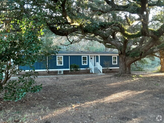 Building Photo - Beautiful, newly remodeled interior Rental