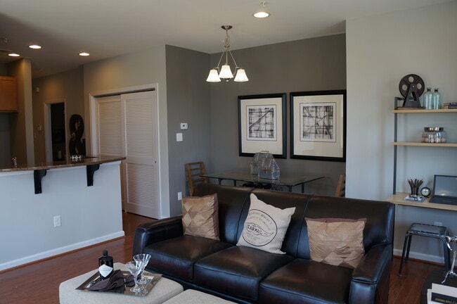 Kitchen & Living Room - 151 Kyle Dr Unit 151