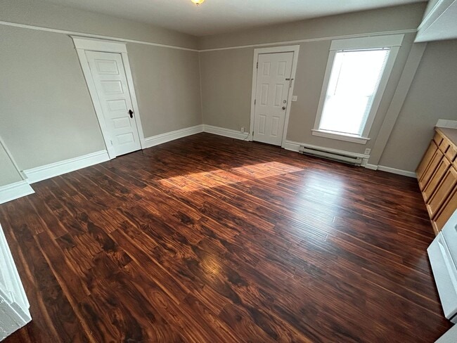 Photo - 922 E Ermina Ave