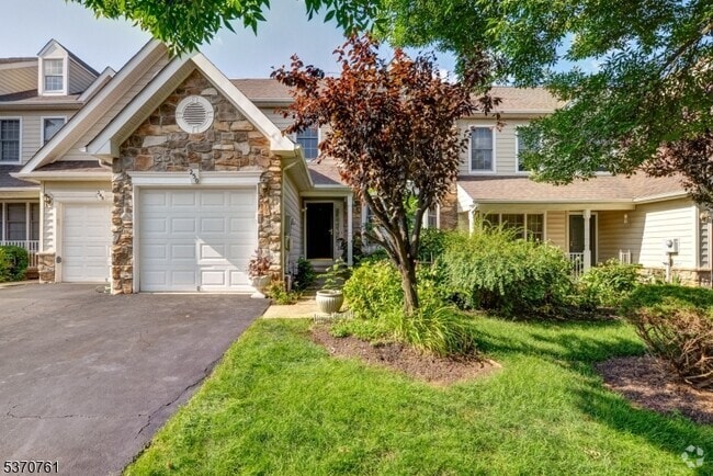 Building Photo - 250 Patriot Hill Dr Rental