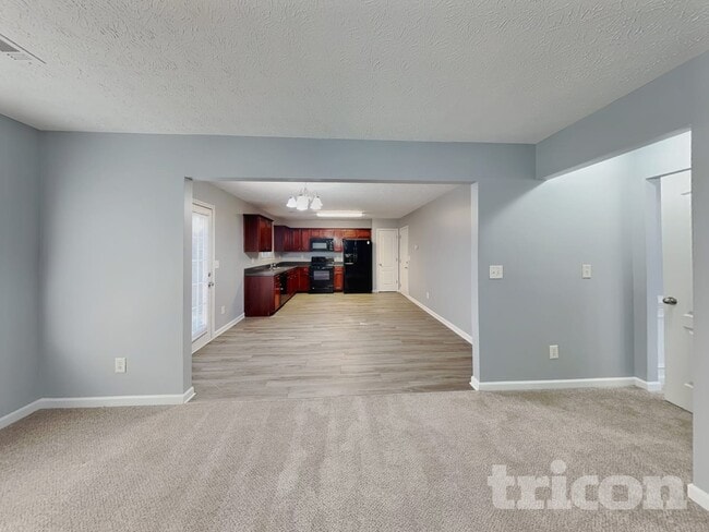 Photo - 529 McCain Creek Trail