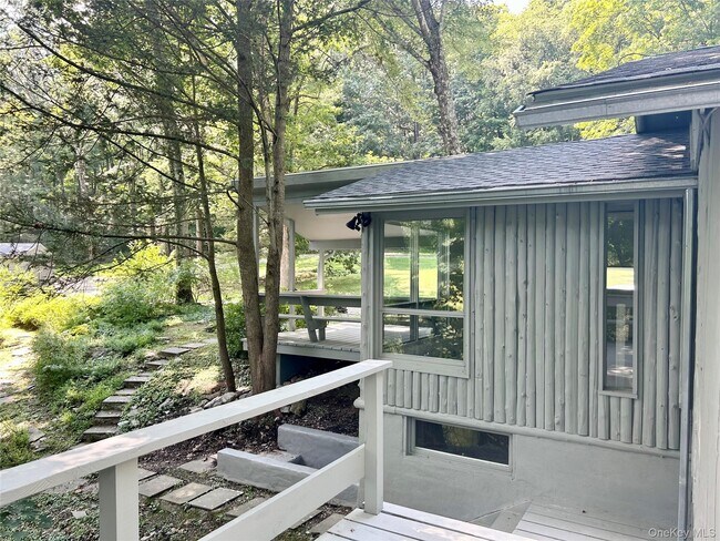 Photo - 272 Drake Rd