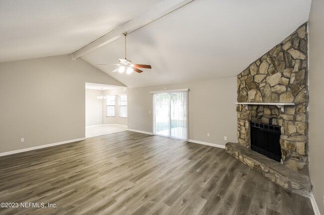 Photo - 11023 Poppins Ct