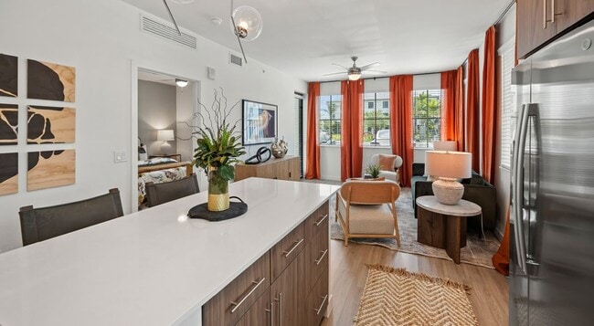 Photo - 2085 S Congress Ave