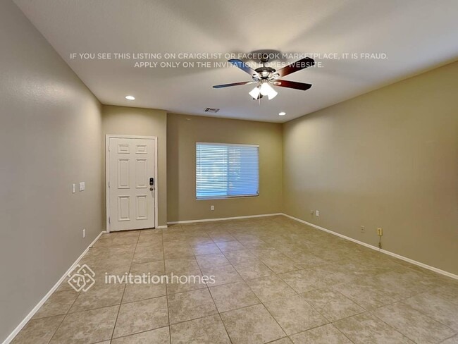 Photo - 3717 E Remington Dr