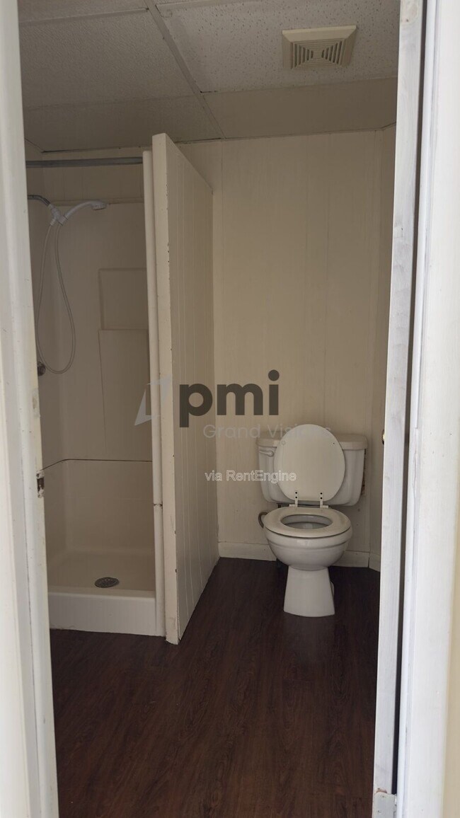 601 Monroe Ave Unit 16