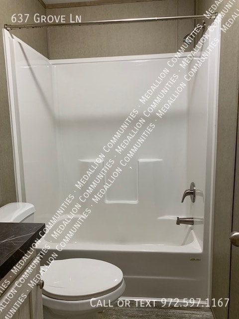 Building Photo - 637 Grove Ln