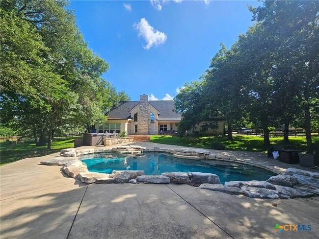 Photo - 1060 Great Oaks Dr