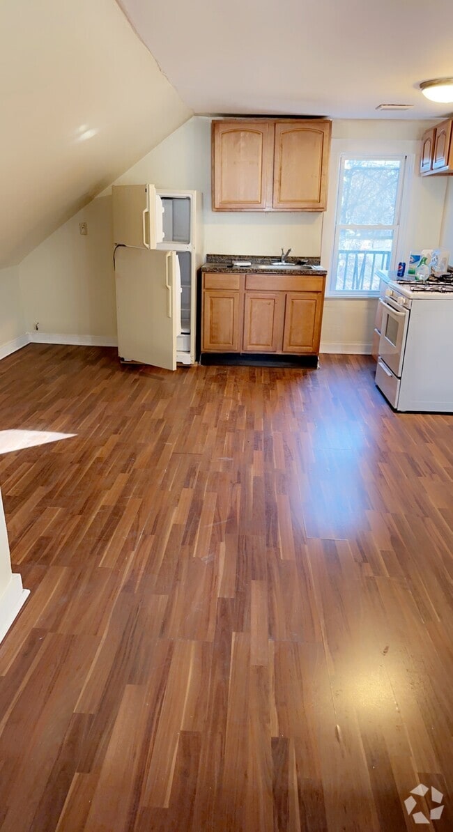 Building Photo - 155 Lewis Ave Unit 3floor Rental