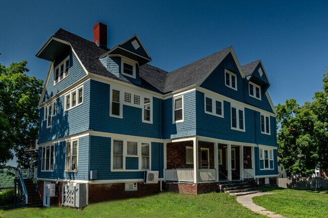 11 Park St