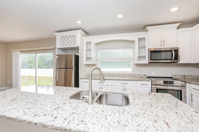 Photo - 207 Taranto Way