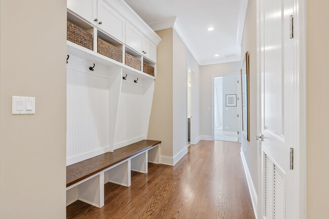 Photo - 4802 N Bell Ave Unit 201