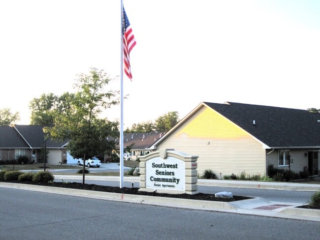 Photo - Ruby Circle West* Unit 6218