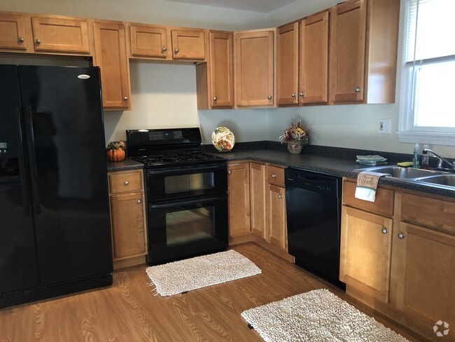 Building Photo - 539 Admiral St Unit 2 Rental