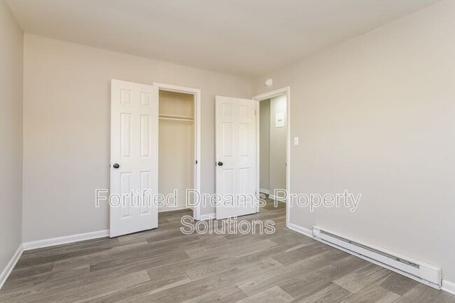 Photo - 904 Lowdermilk St