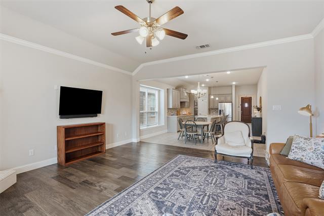 Photo - 608 Washington Ave