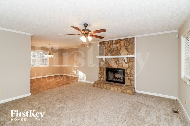 Photo - 2739 Hawk Trace NE