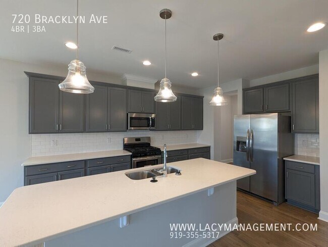 Photo - 720 Bracklyn Ave