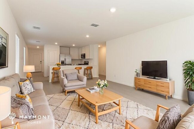 Photo - 3133 Burmese St