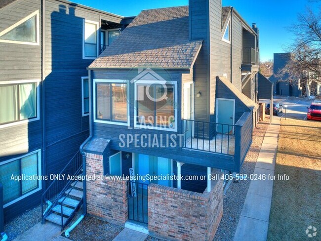 Building Photo - Beautiful 2 Bed 2 Bath in the Sought After... Unit C205 Rental