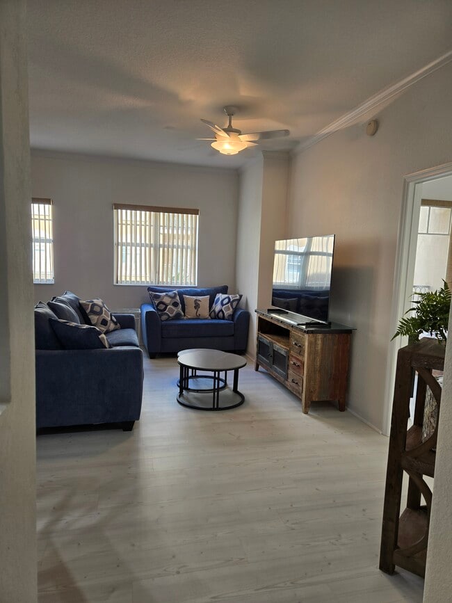 Living Room - 1064 N Tamiami Trl Unit Down Town Sarasota 5 Star
