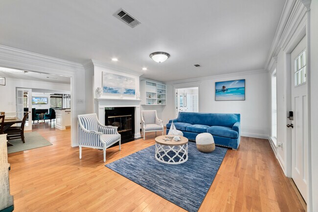 Photo - 2009 Wedgewood Cir