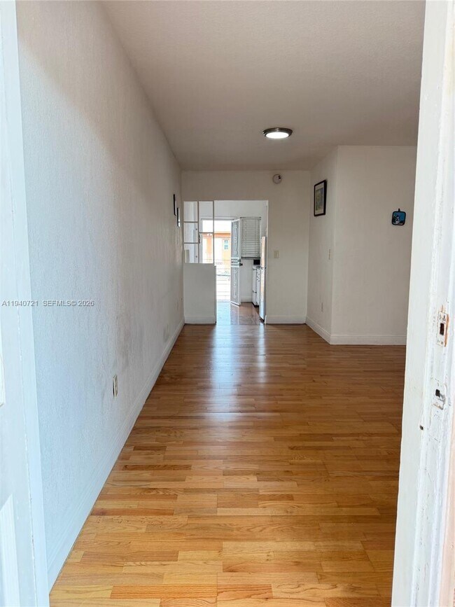 Photo - 3671 SW 10th St Unit 9B