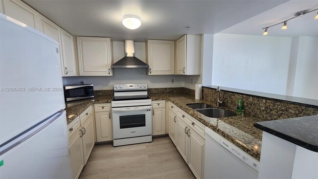Building Photo - 3000 Coral Way Unit 713