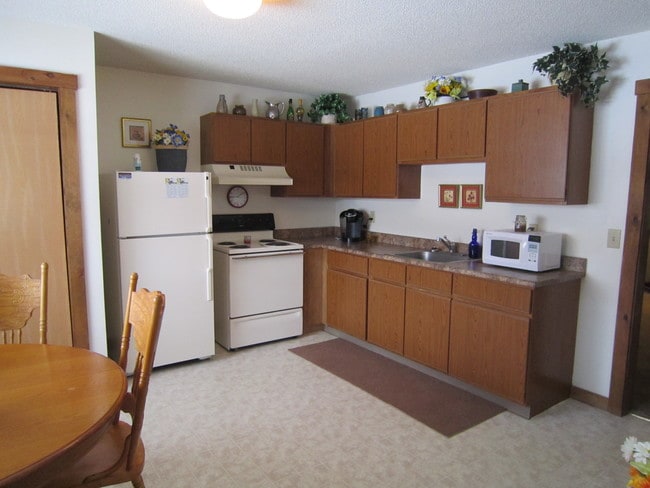 Photo - Pine Ridge II & Andrea Court Apartments