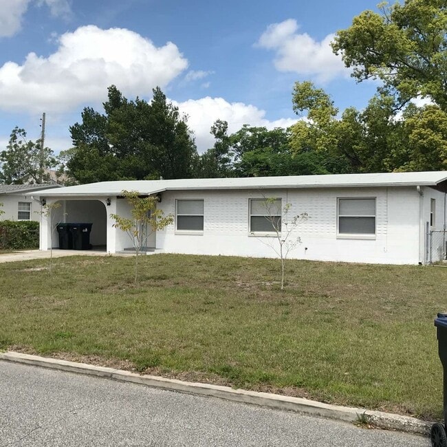 Building Photo - 5425 Genoa Ln