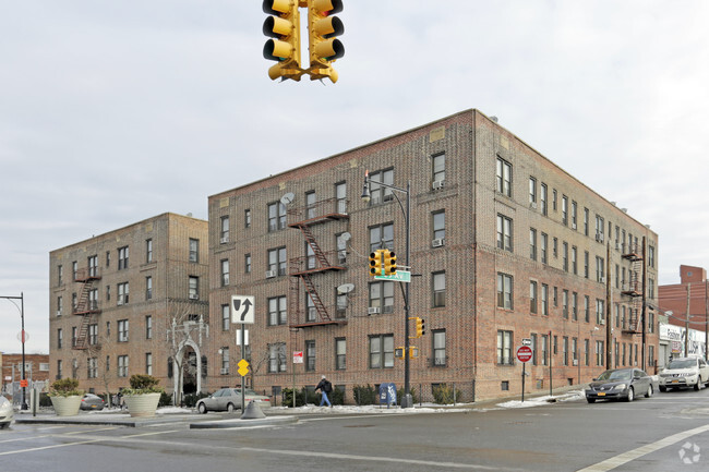 Building Photo - 37-33 College Point Boulevard Rental