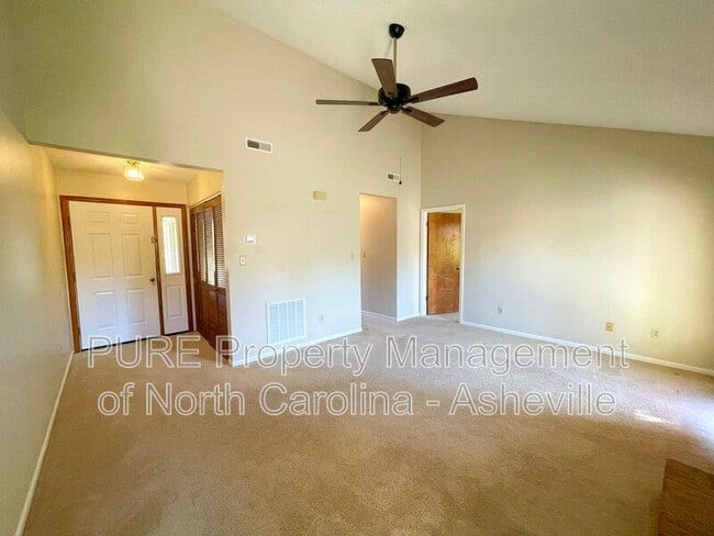 Photo - 11 Elderberry Ln