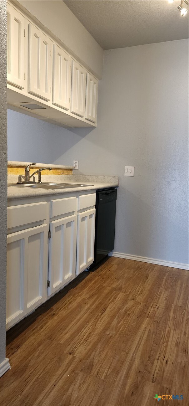 Photo - 1202 Thorpe Ln Unidad 408