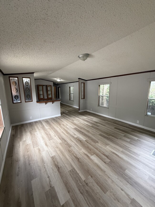 Photo - 109 SW Ave