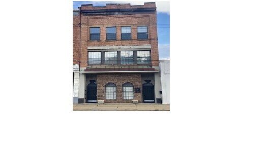 221 W Main St Unidad 3A