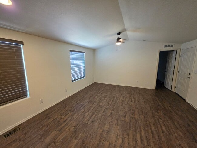 Photo - 3 Bedroom Mobile Home In Bullhead City