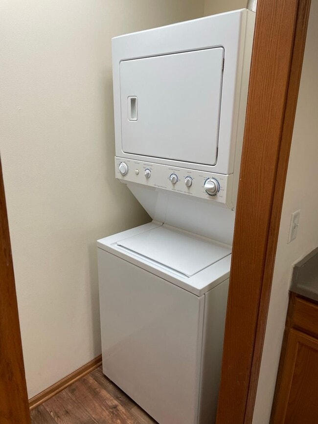 Photo - Door Creek Apartments