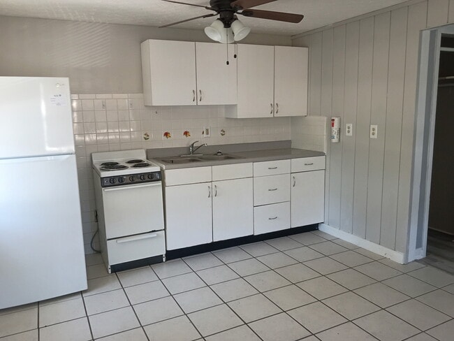 Building Photo - 685 HWY 441 SE Unit 693-D4