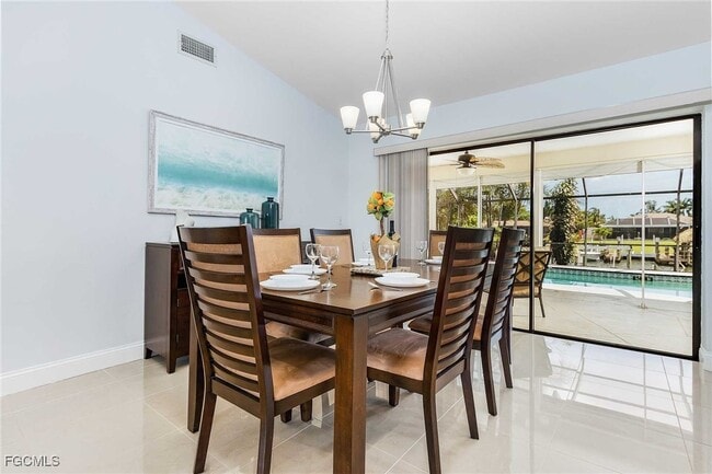 Photo - 618 Archer Pkwy W